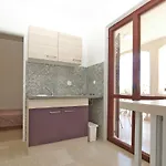 Vesna 718 Apartment