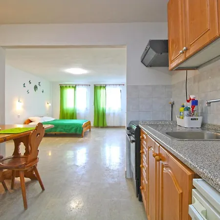Apartment Vesna 718