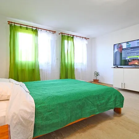 Vesna 718 * Fažana