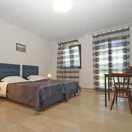 Vesna 718 * Fažana